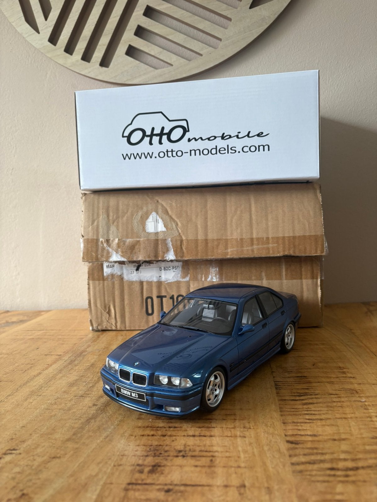 BMW M3 E36 1:18, Hobby en Vrije tijd, Modelauto's | 1:18, Ophalen of Verzenden, Zo goed als nieuw, Auto, OttOMobile