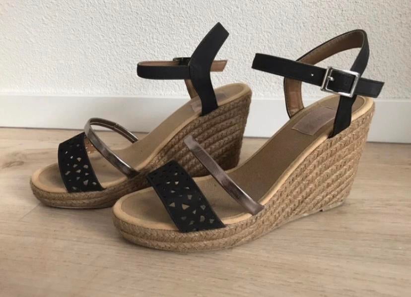 Sleehakken maat 39, Zwart, Zo goed als nieuw, Sandalen of Muiltjes, Ophalen of Verzenden