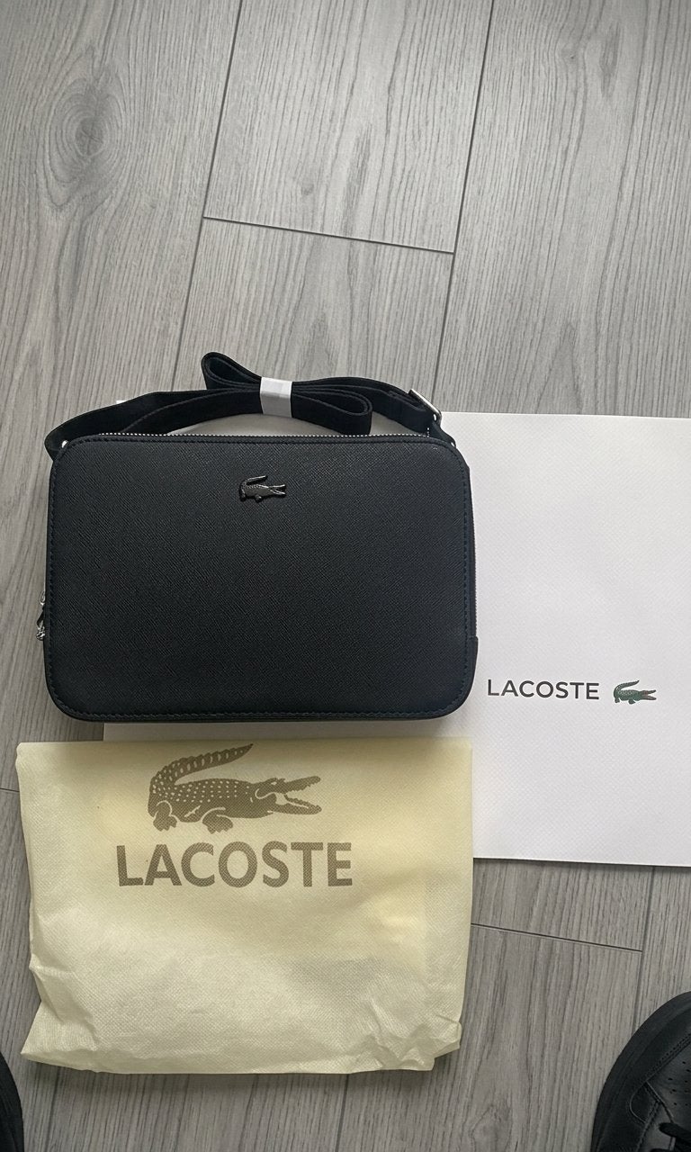 Lacoste Messenger bag / schoudertas in Dustbag, Ophalen of Verzenden, Nieuw, Zwart, Overige merken