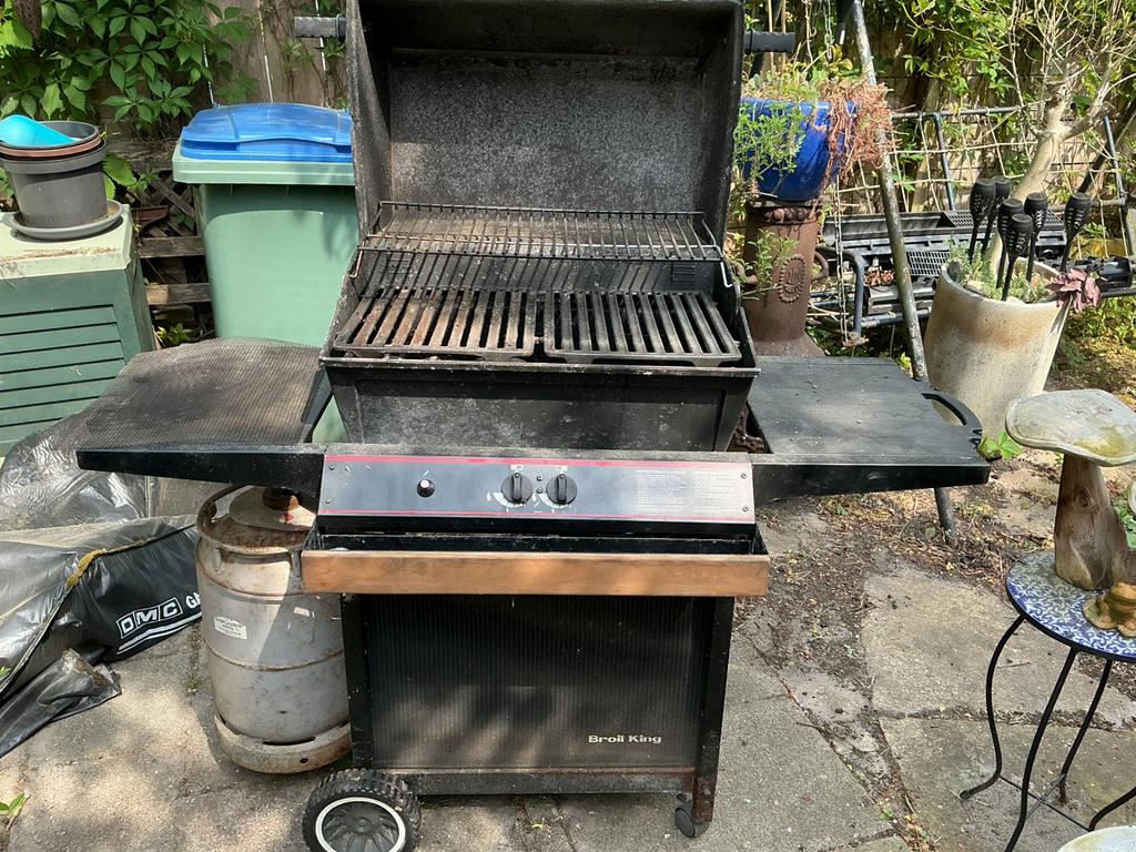 Gratis op te halen aluminium gas BBQ, Ophalen, Gebruikt