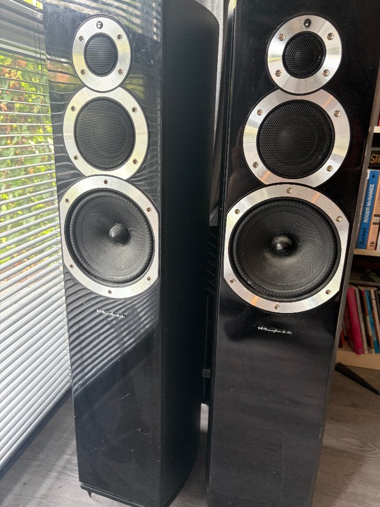 Wharfedale diamond 10.5  Vloerstaanders