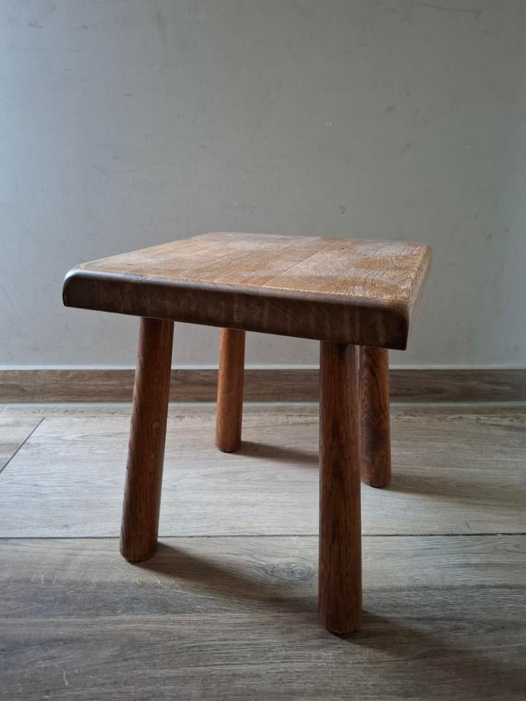 Mooi oud tafeltje, salontafel, krukje, plantentafel, Ophalen, 50 tot 100 cm, Rond, 50 tot 100 cm