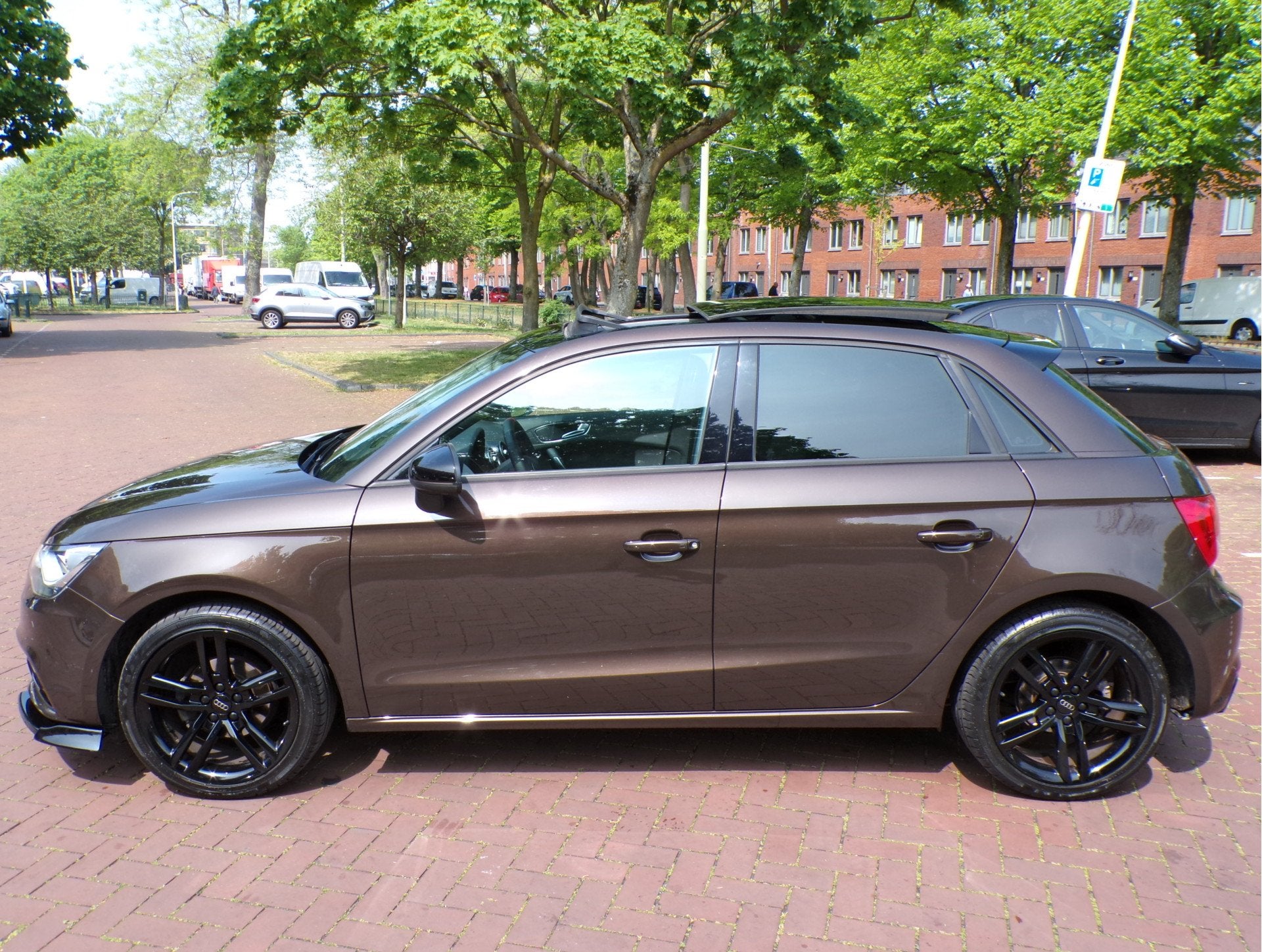 Audi A1 Sportback 1.2 TFSI Ambition Pro Line Business PANORA, Auto's, Voorwielaandrijving, 86 pk, 4 cilinders, Bruin