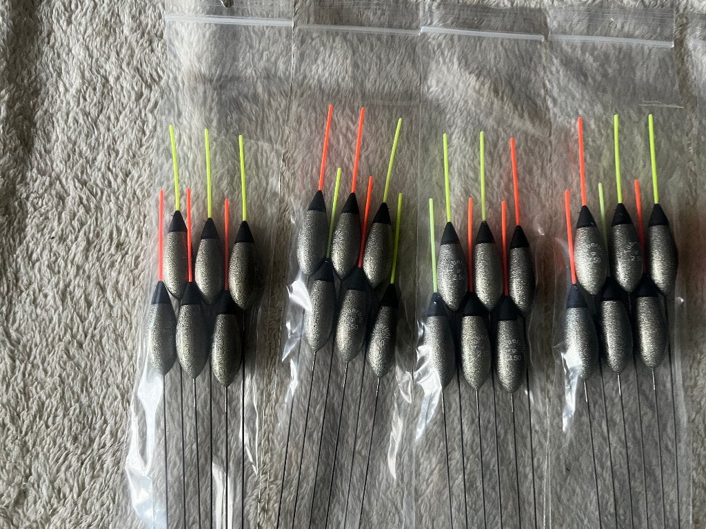 adv 194a / NIEUW set 30 dobbers TUBERTINI 2,50gr, Watersport en Boten, Ophalen of Verzenden, Nieuw, Dobber of Lood