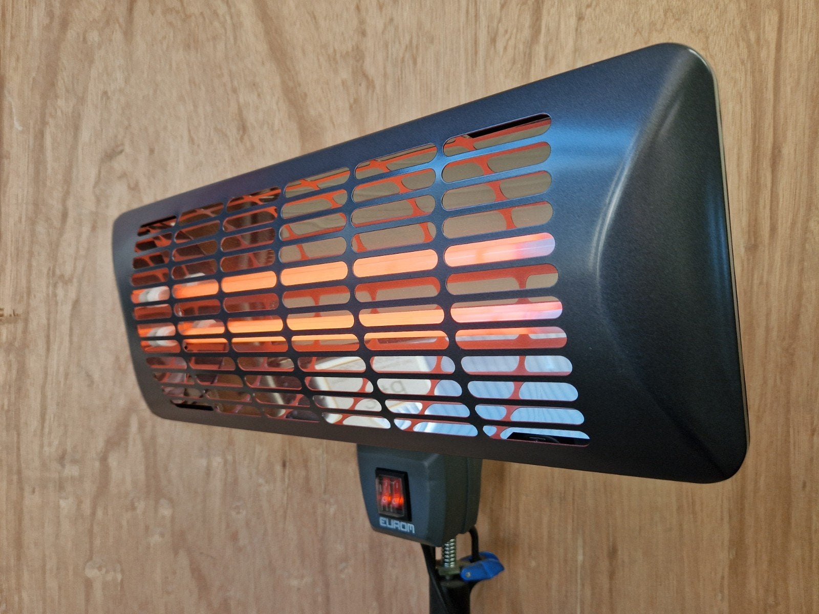 Terrasverwarmer 230V 2000W Afmetingen 30x50x17cm, Elektrisch, Draaibaar, Gebruikt, Ophalen of Verzenden