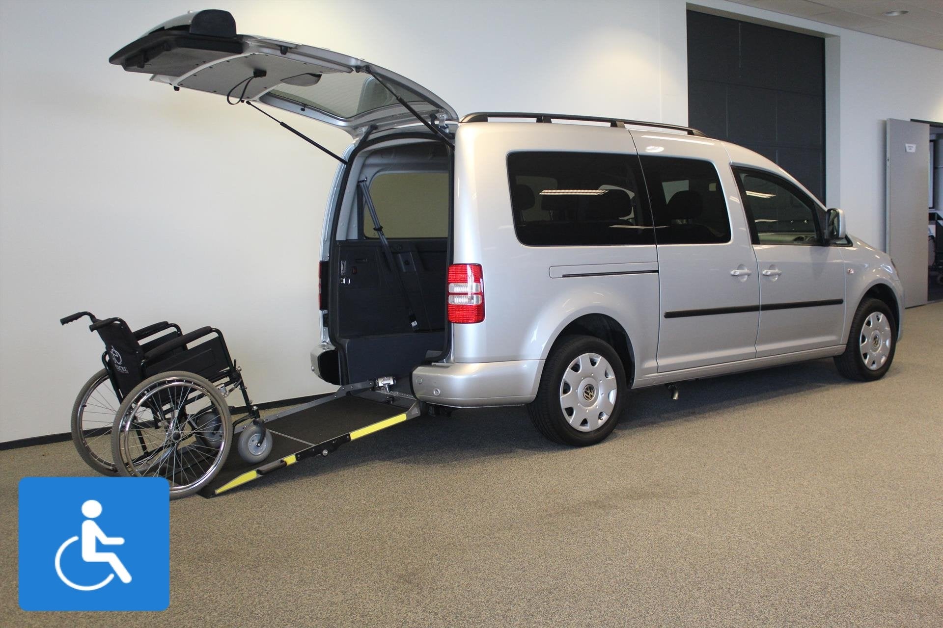 Volkswagen Caddy Maxi Rolstoelauto 5+1, Auto's, Gebruikt, 1465 kg, Bedrijf, Handgeschakeld