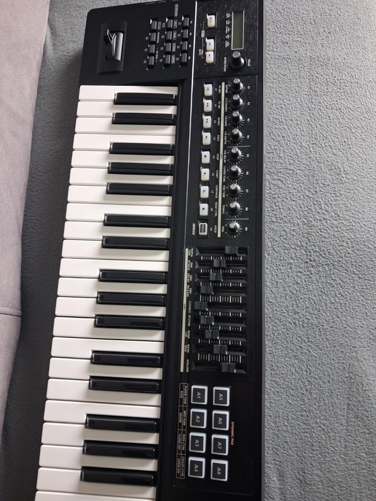ROLAND A800 PRO, Muziek en Instrumenten, Ophalen of Verzenden, Zo goed als nieuw