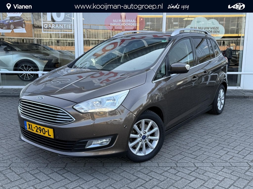 Ford Grand C-Max 1.0 Titanium 7p. Zeer zuinige auto, met vee, Voorwielaandrijving, Gebruikt, Euro 6, Automatische klimaatregeling