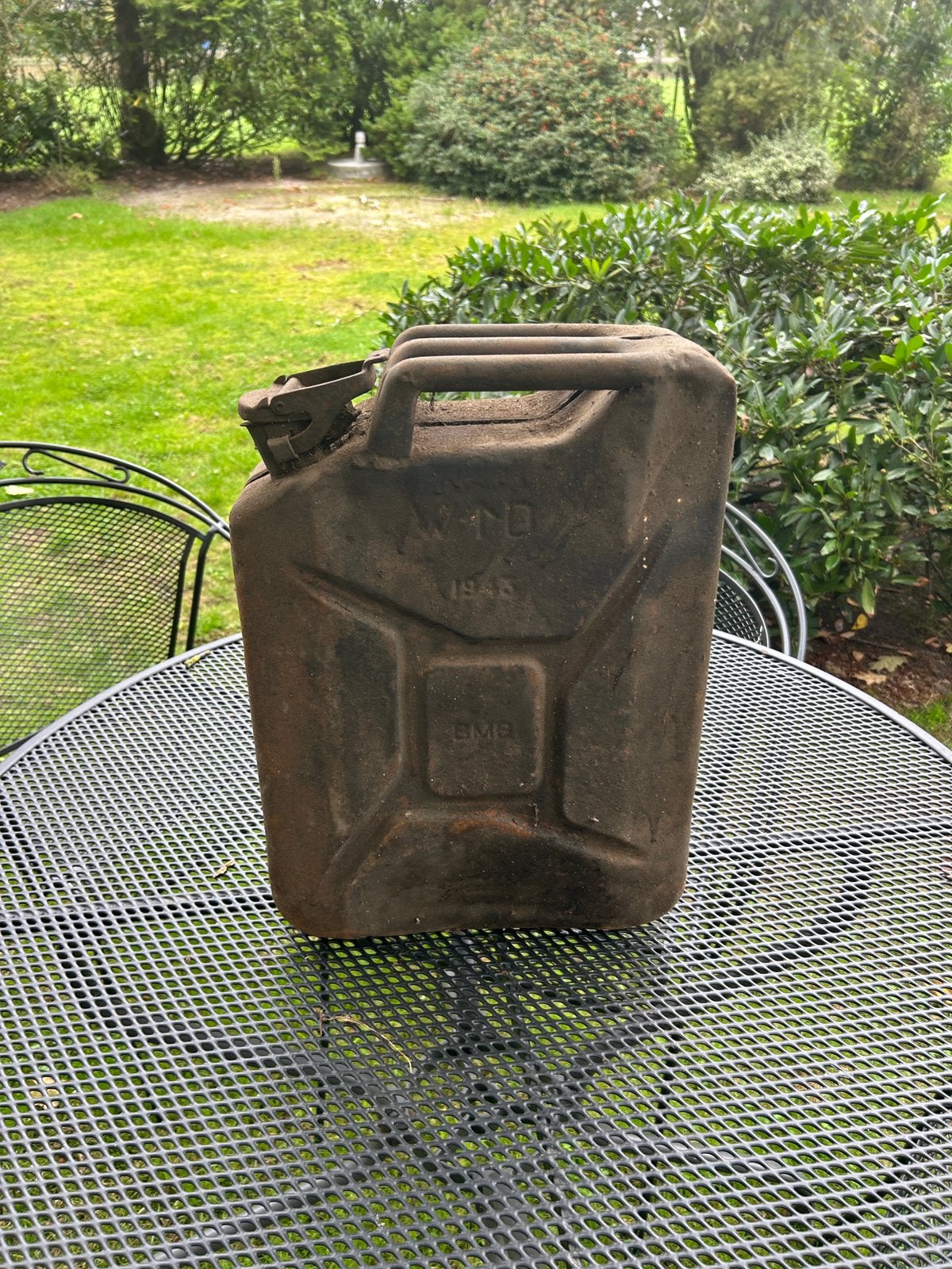 Foto 2 van Originele Britse WOII Jerrycan 1943 – War Department – 20L