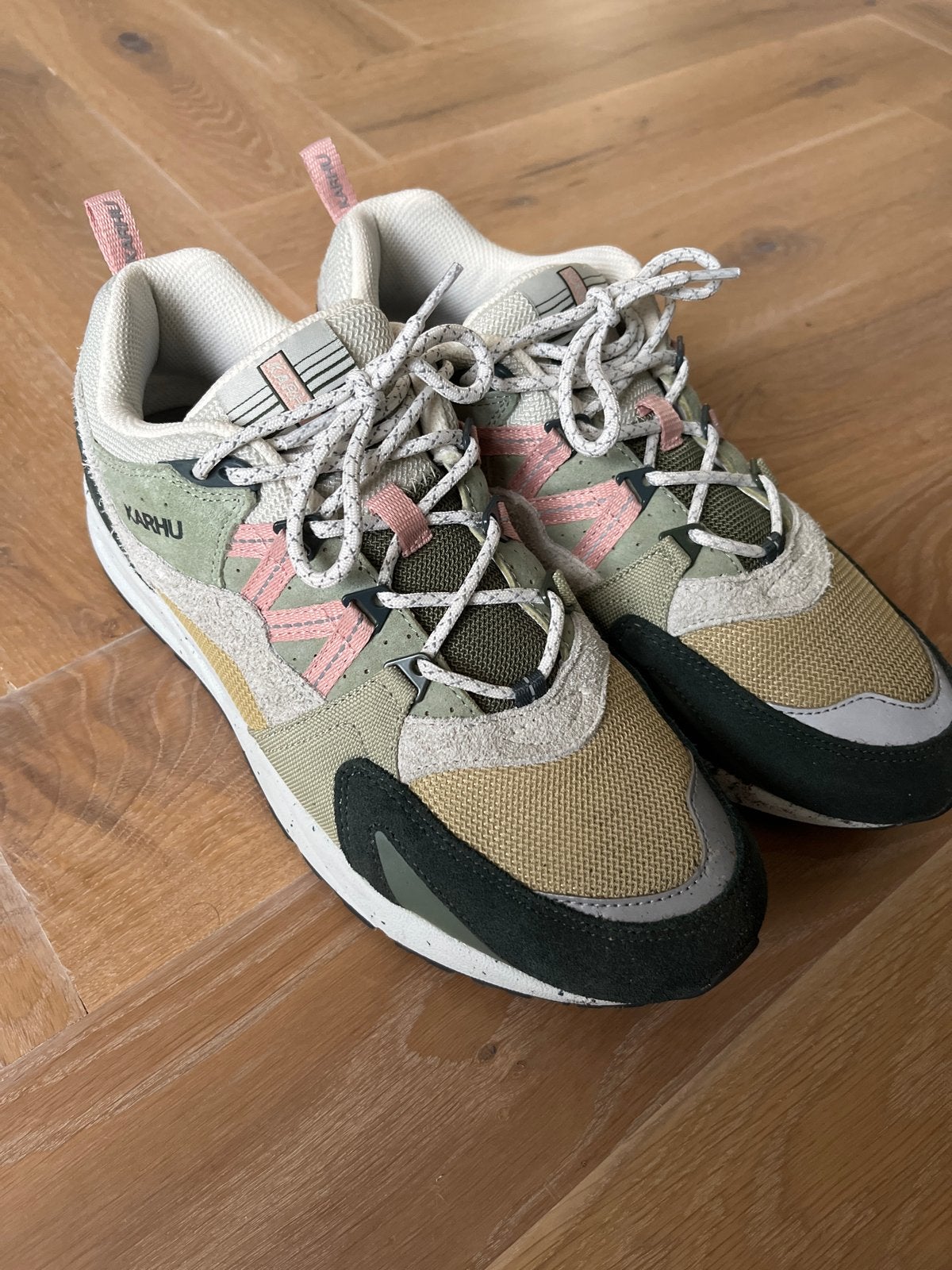 Karhu Fusion 2.0 Sneakers - Zo goed als nieuw, Ophalen of Verzenden, Zo goed als nieuw, Sneakers of Gympen