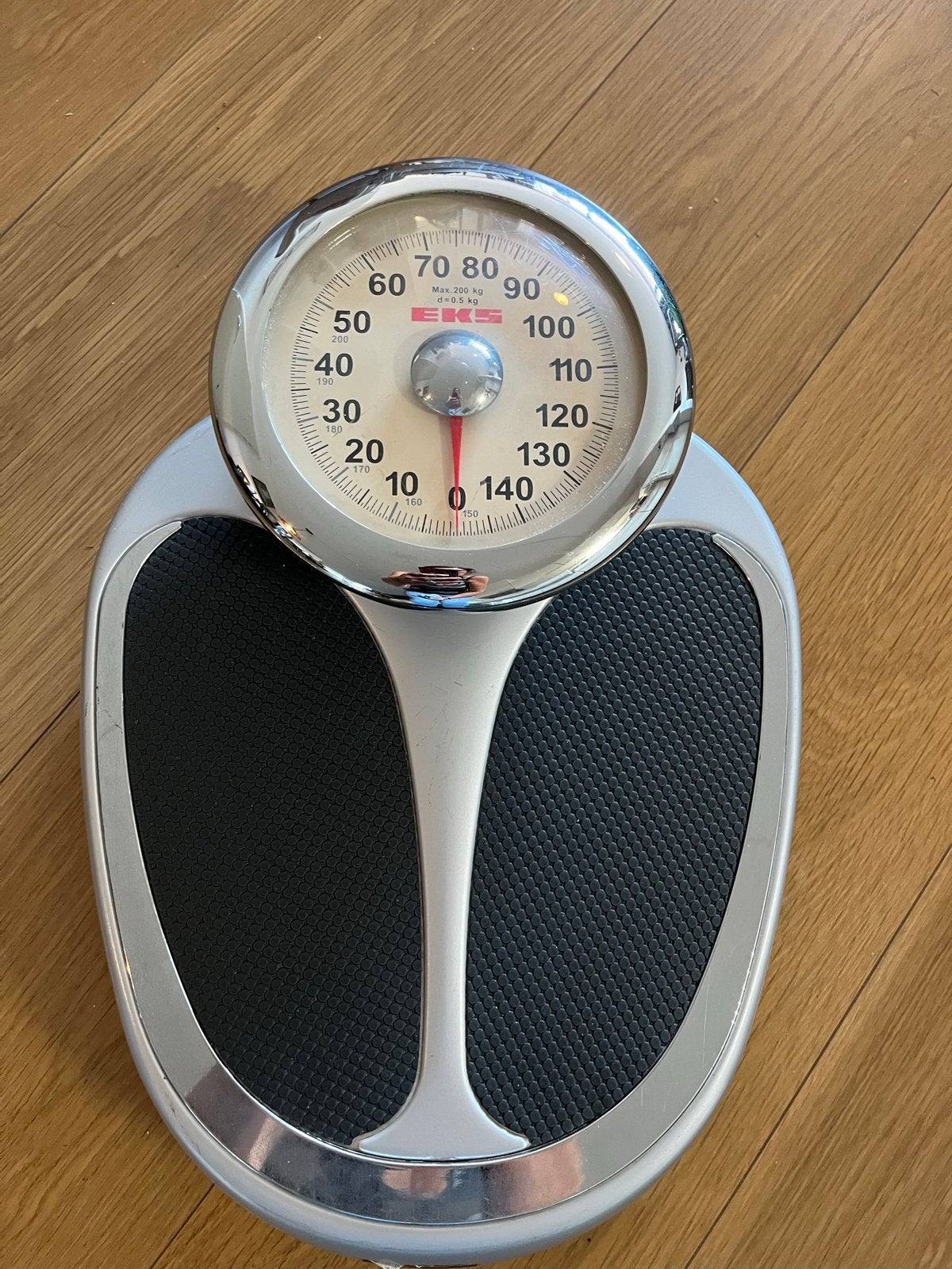 EKS Analoge Personenweegschaal - Zilver/Zwart, Ophalen, Analoog, 100 kg of meer, Zo goed als nieuw