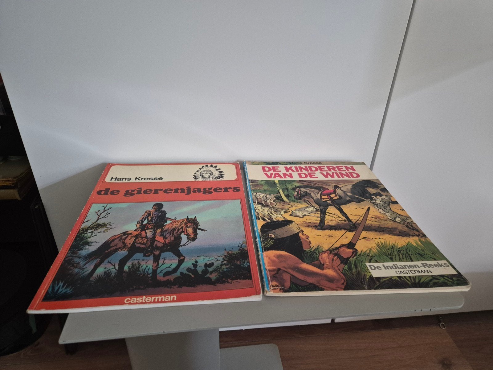 2x Hans Kresse - De Indianen-Reeks (Casterman) | Delen 2 & 7, Boeken, Stripboeken, Meerdere stripboeken, Ophalen of Verzenden