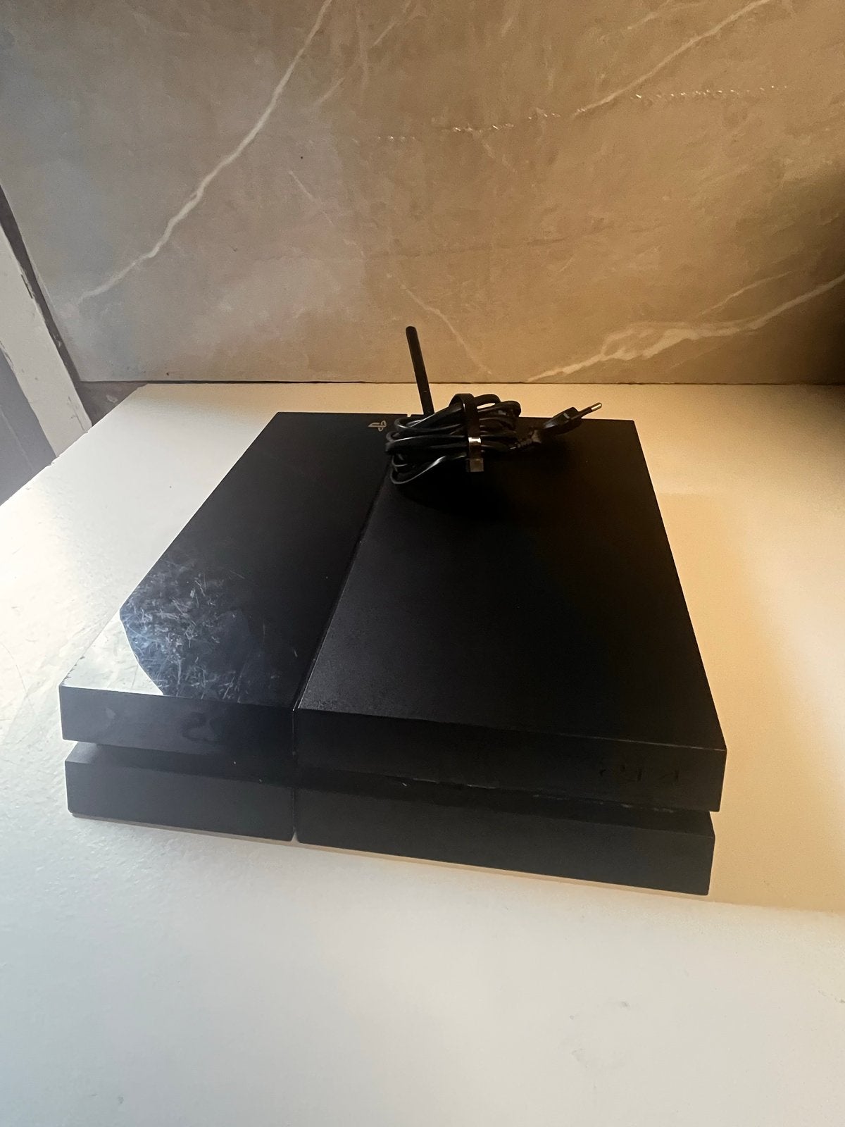 Foto 4 van Sony PlayStation 4 Pro 1TB - Zwart
