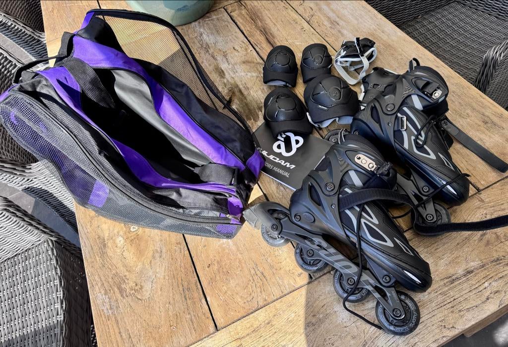 Nijdam skeelers verstelbaar 38-41 met beschermers en tas, Verstelbaar, Kinderen, Zo goed als nieuw, Inline skates 4 wielen