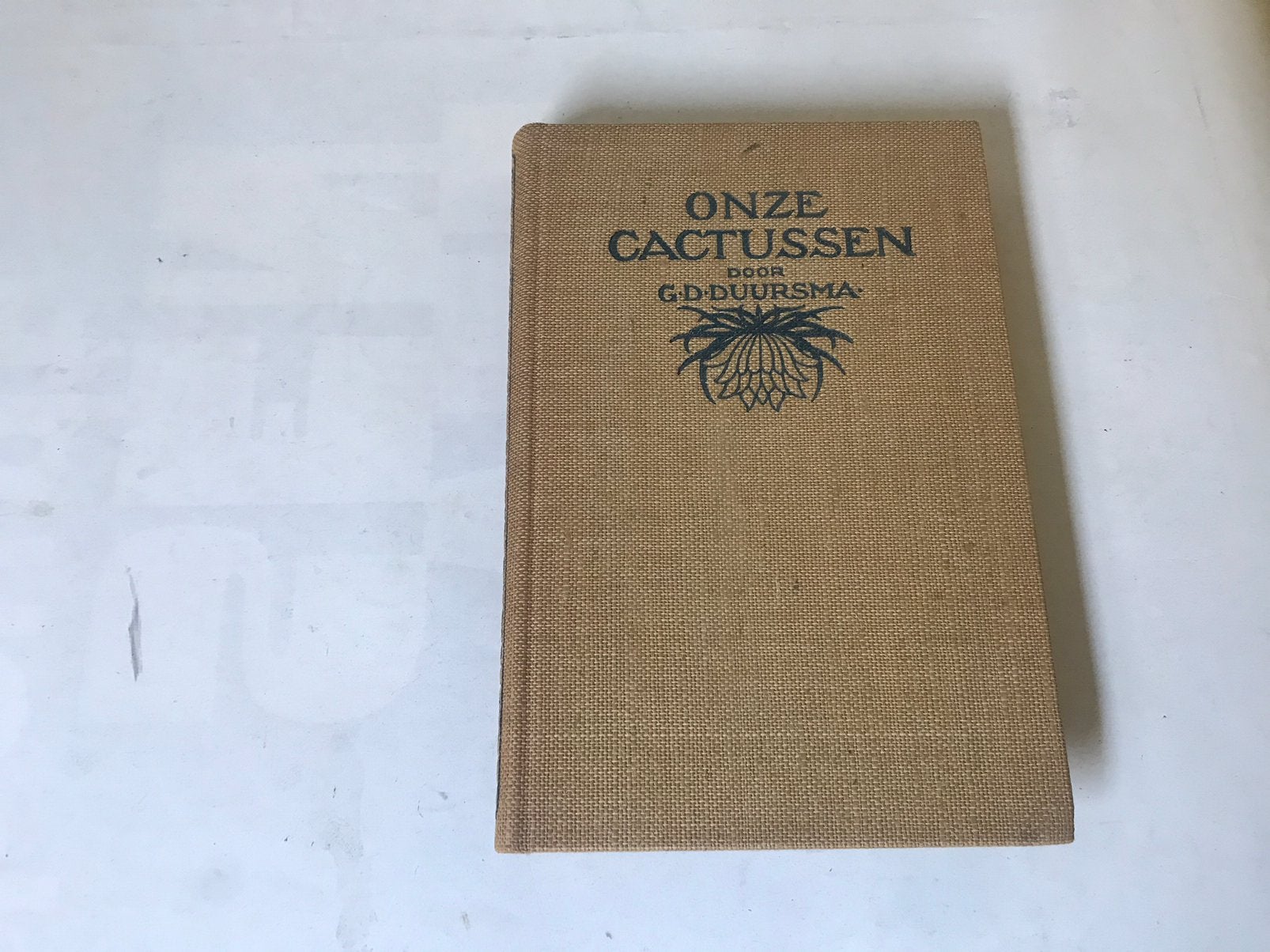 ONZE. CACTUSSEN- handboek voor amateur-kwekers., Ophalen of Verzenden, Gelezen, Bloemen, Planten en Bomen