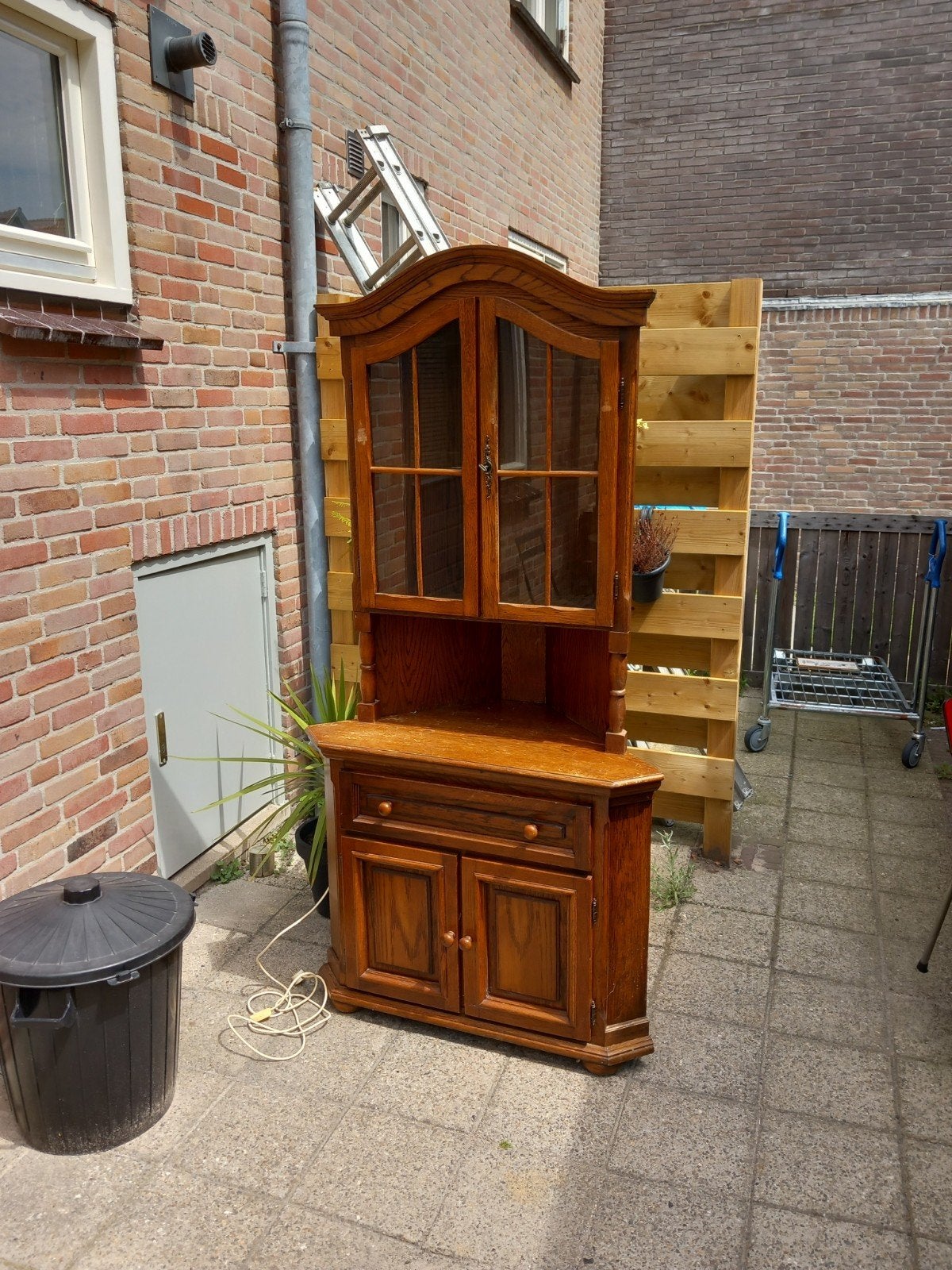 Eikenhouten hoekkast met lades en deuren, Ophalen, Glas, Gebruikt, Met deur(en)