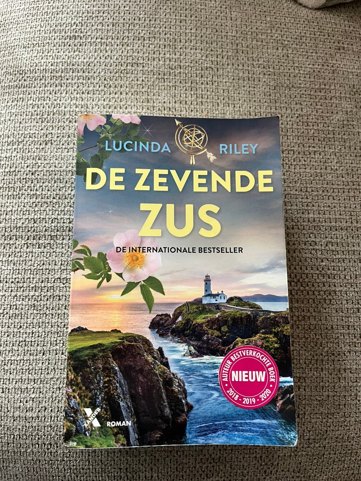 De zevende zus lucinda riley, Boeken, Ophalen of Verzenden, Zo goed als nieuw