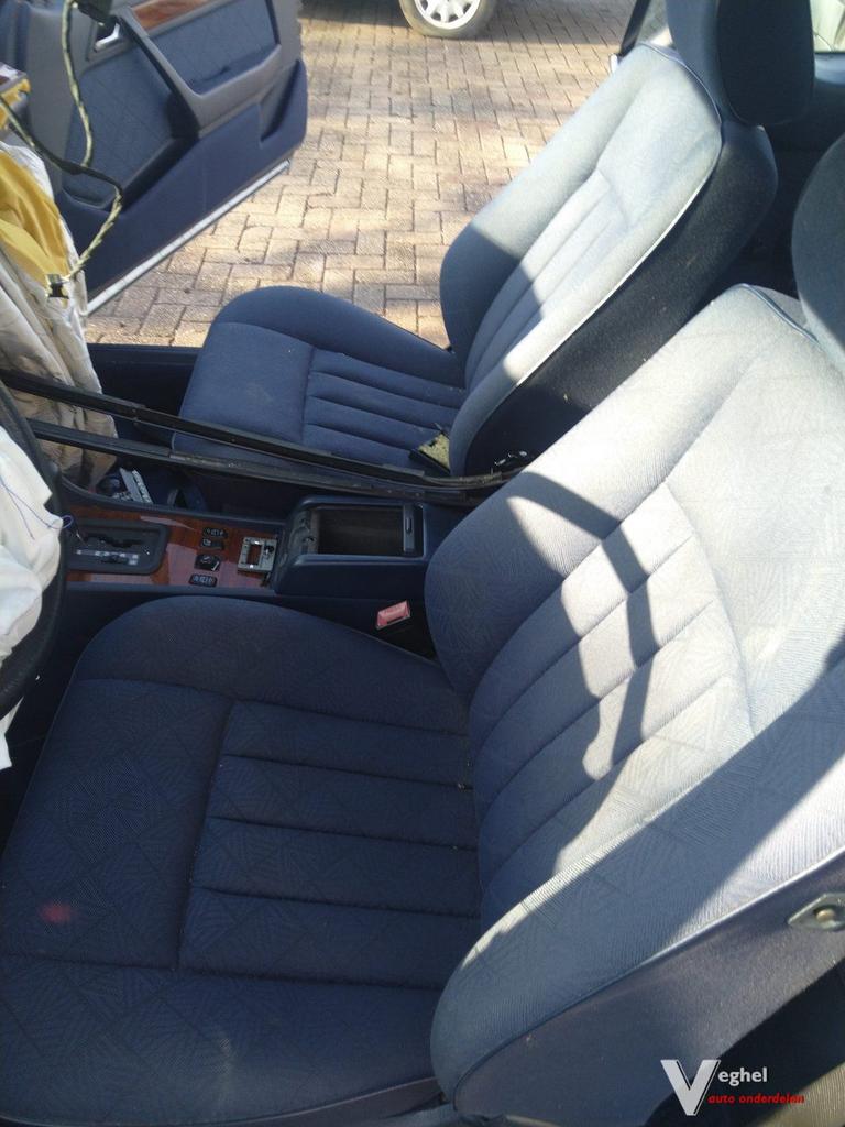 compleet bekleding set van W124 coupe 1995 blauw stof, Auto-onderdelen, Interieur en Bekleding, Ophalen, Gebruikt, -, -
