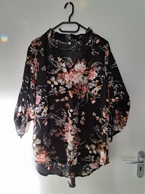 Blouse Gebloemd mt. 2 xl, Overige kleuren, Maat 46/48 (XL) of groter, Ophalen of Verzenden, Onbekend
