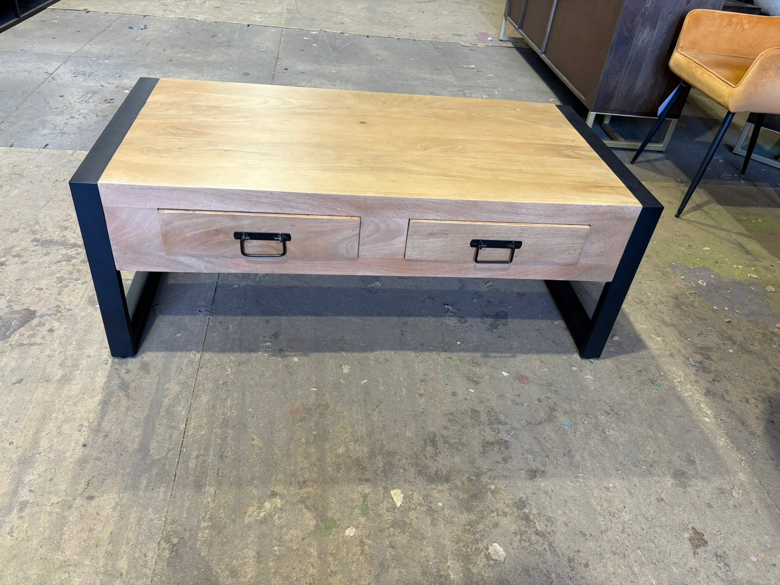 BRITT SALONTAFEL – NU €150!, Ophalen, 100 tot 150 cm, Nieuw, 50 tot 100 cm
