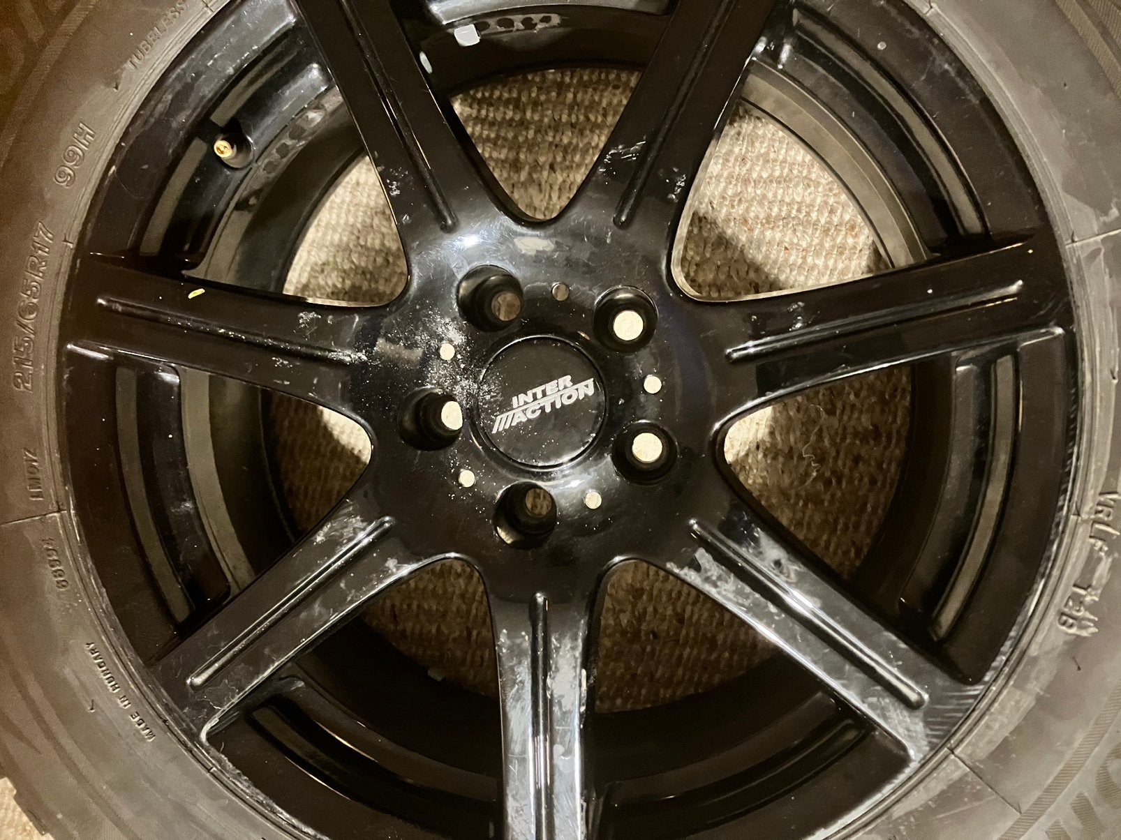 Bridgestone Winterbanden op stalen velgen 215/65 R17, Auto-onderdelen, Ophalen, 215 mm, 17 inch, Winterbanden