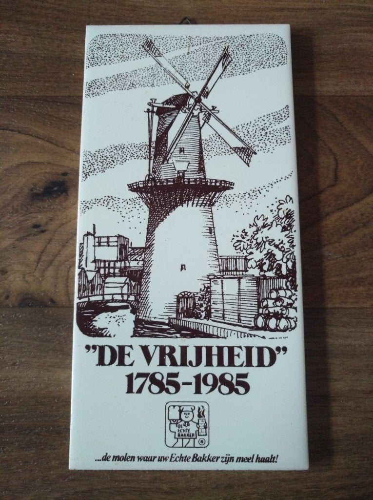Molen | De Vrijheid 1785-1985 tegel ( zeer goed ), Ophalen, Minder dan 20 cm, Zo goed als nieuw, 20 tot 40 cm