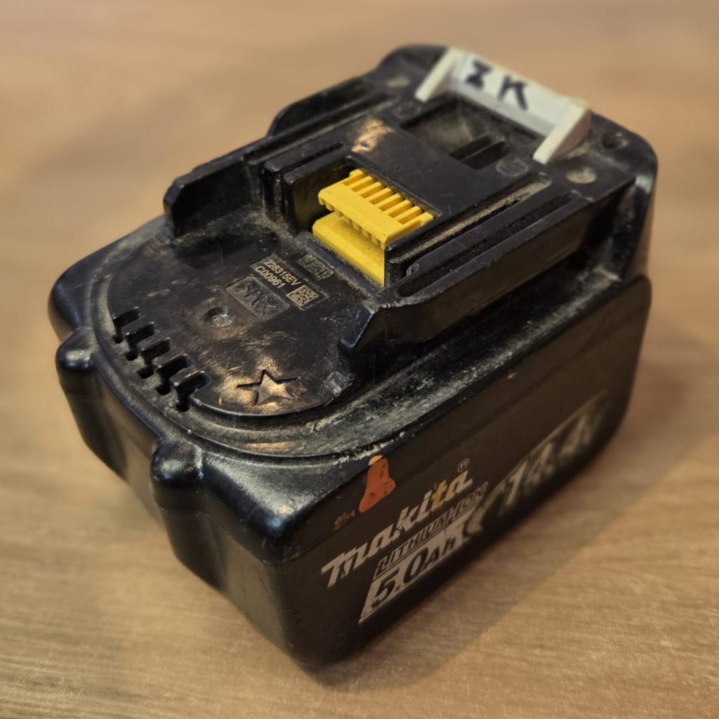 Makita BL1450 14.4V 5.0Ah Accu | incl Garantie, Makita, Gebruikt, Support@makita.com, Makita Corporation, 3-11-8, Sumiyoshi-cho, 
Anjo, Aichi 446-8502
Japan