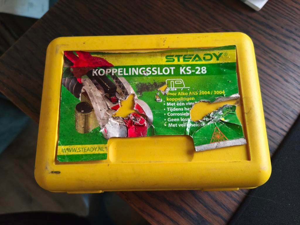 Steady KS-28 koppelingsslot, Ophalen