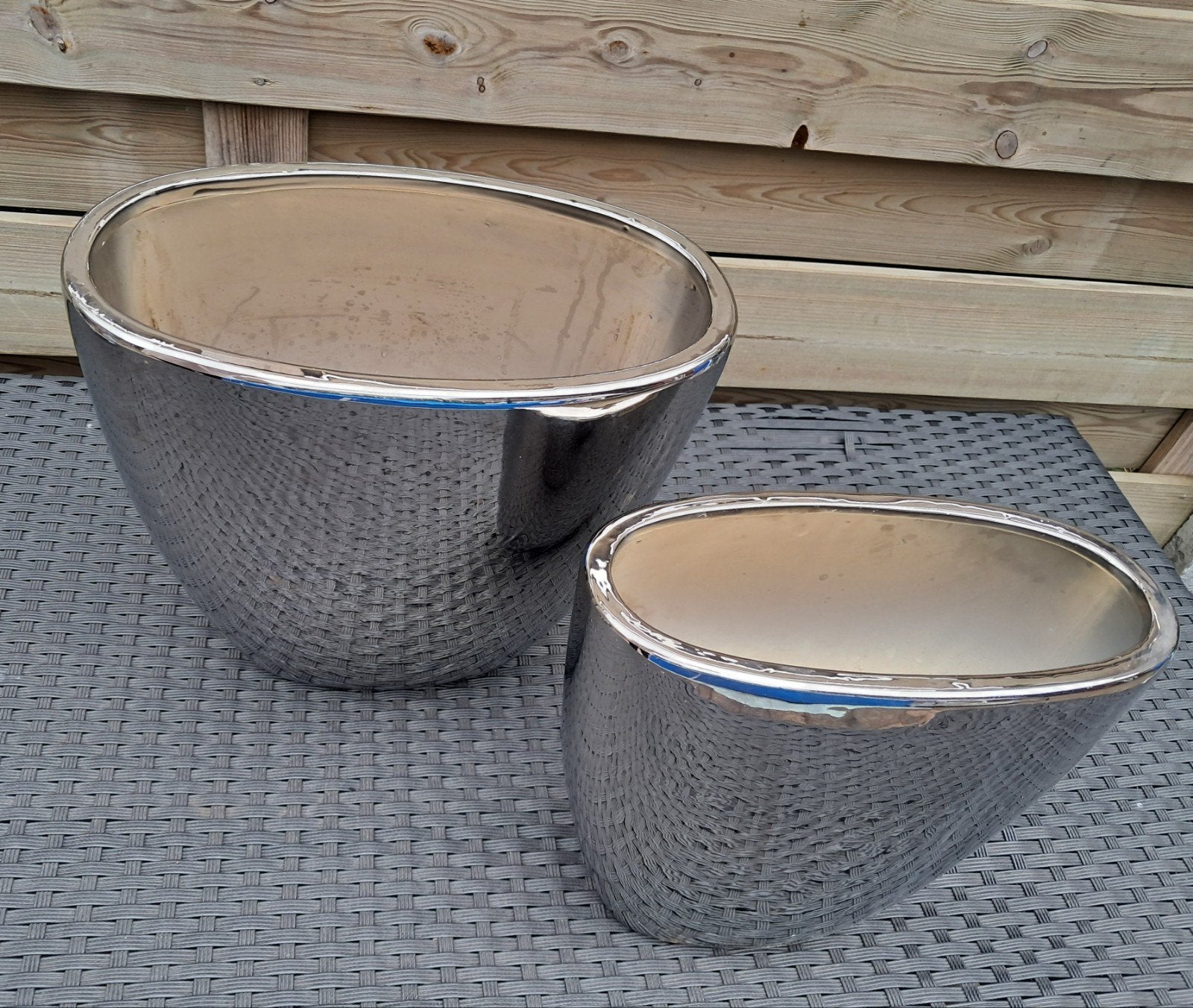 Glanzend zilverkleurige ovalen bloempotten set, Tuin en Terras, Bloempotten, Ophalen, Rond, Aardewerk, Minder dan 40 cm