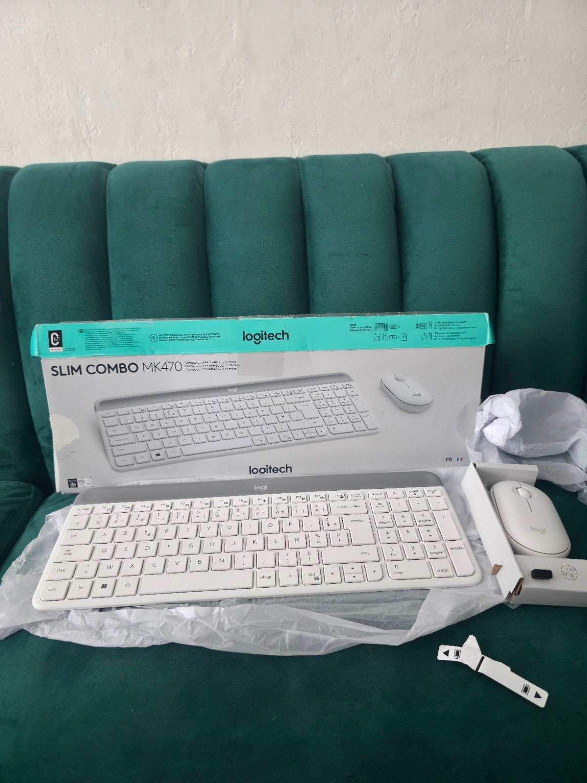 Logitech MK470 Slim Combo Draadloze Set - AZERTY (Frans) - W, Ophalen of Verzenden, Nieuw