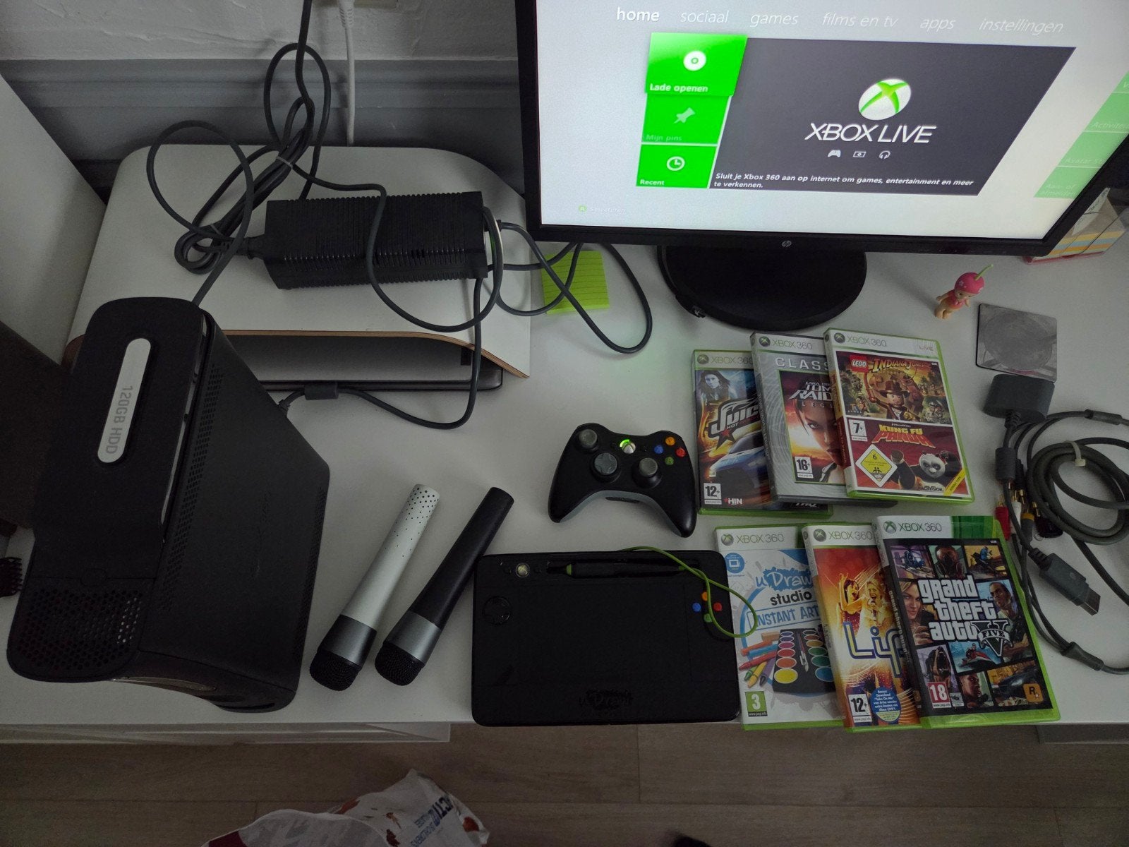 Xbox 360 Elite 120GB met Kinect, (leest geen dvd), Spelcomputers en Games, Ophalen, Gebruikt, 360 Elite of Super Elite, Met games