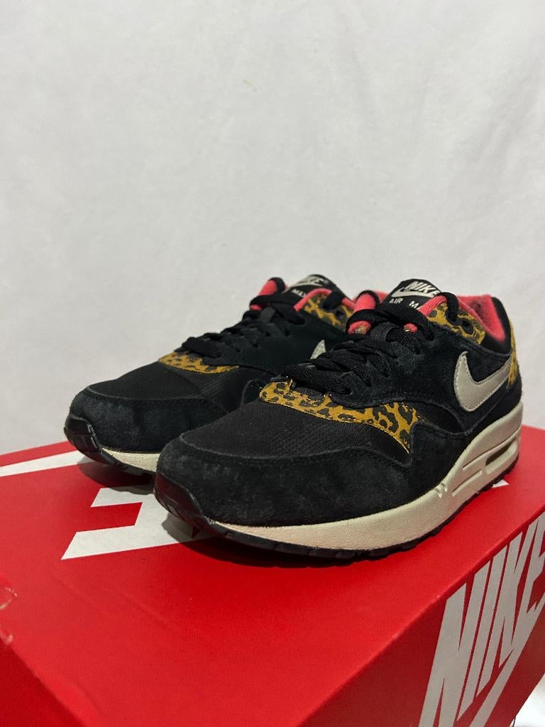 ALS NIEUW! Maat 38 - Nike Air Max 1 Leopard Black, Kleding | Dames, Schoenen, Verzenden, Zwart, Nike, Nike