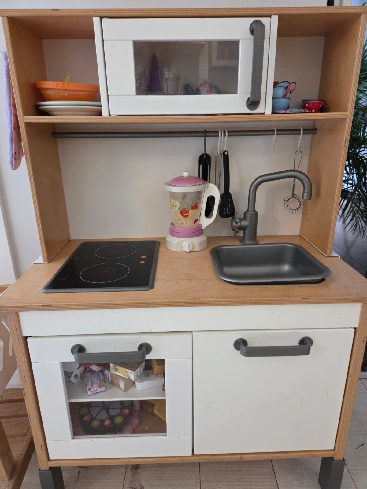 IKEA Houten Kinderkeuken met Winkelwagen en Speelgoed, Ophalen, Gebruikt, Jongen of Meisje
