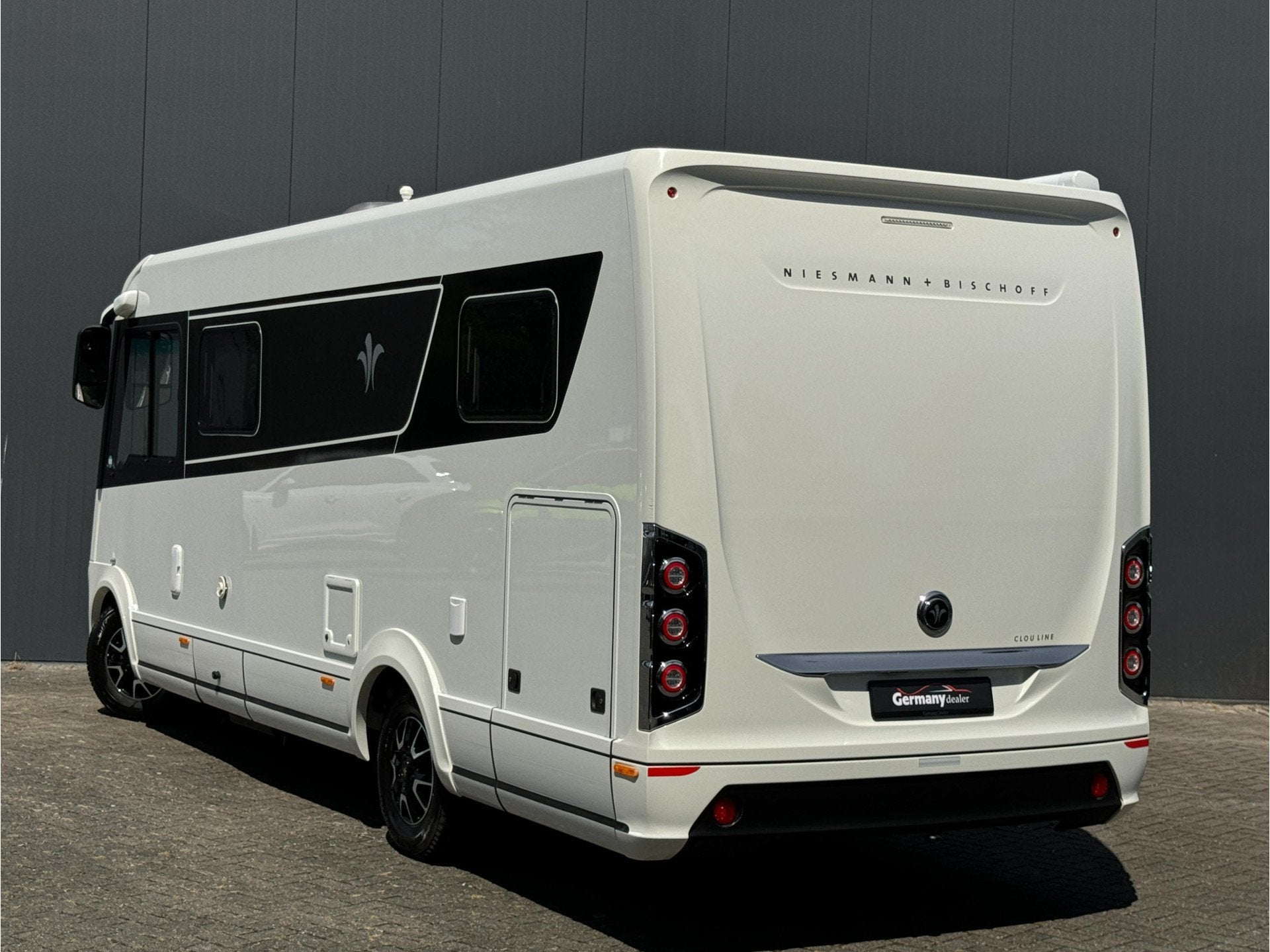 Caravans And Camping Niesmann