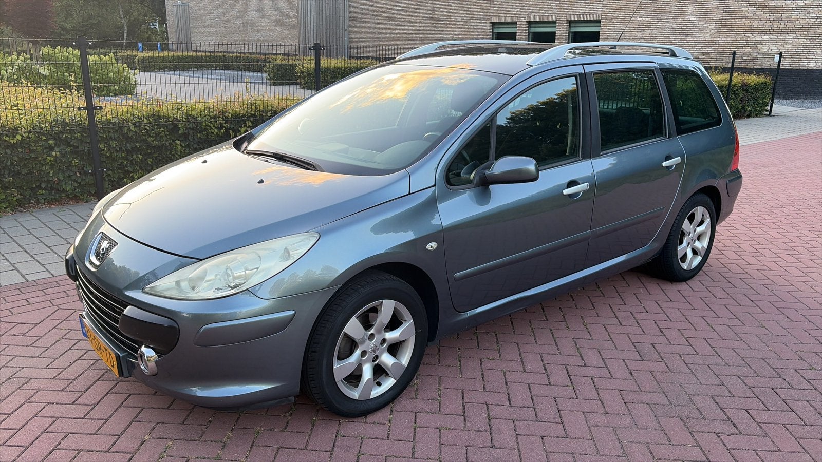 Peugeot 307 1.6 16V XR station Automaat **Inruil Mogelijk**, Stof, Blauw, Origineel Nederlands, 650 kg
