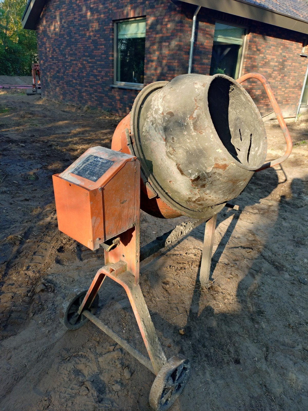 Lescha Euro-Mix 125 betonmolen - 125 liter, Doe-het-zelf en Verbouw, Ophalen, Gebruikt