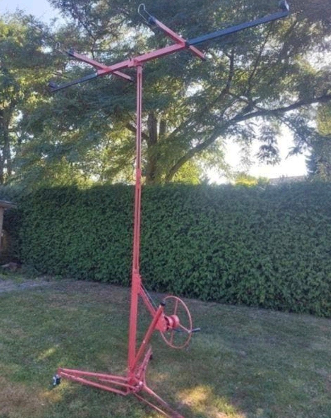 platenlift gipslift te huur, Ophalen, Gebruikt, Handmatig