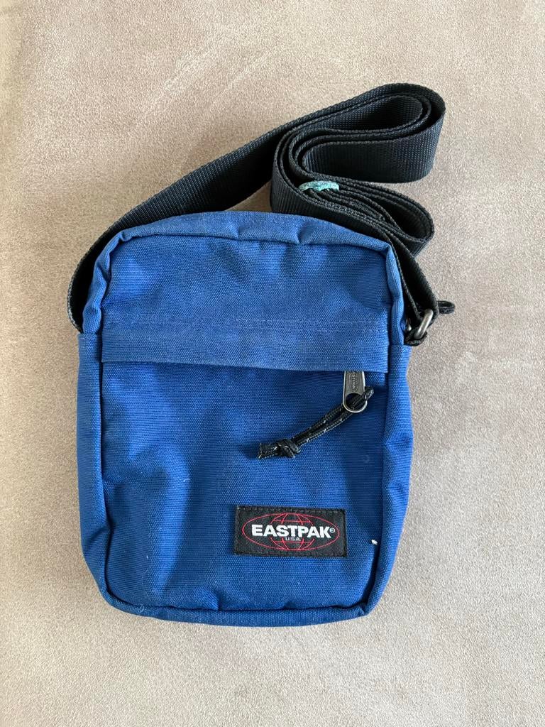 Eastpak schoudertasje blauw, Ophalen, Gebruikt, Blauw, Overige merken