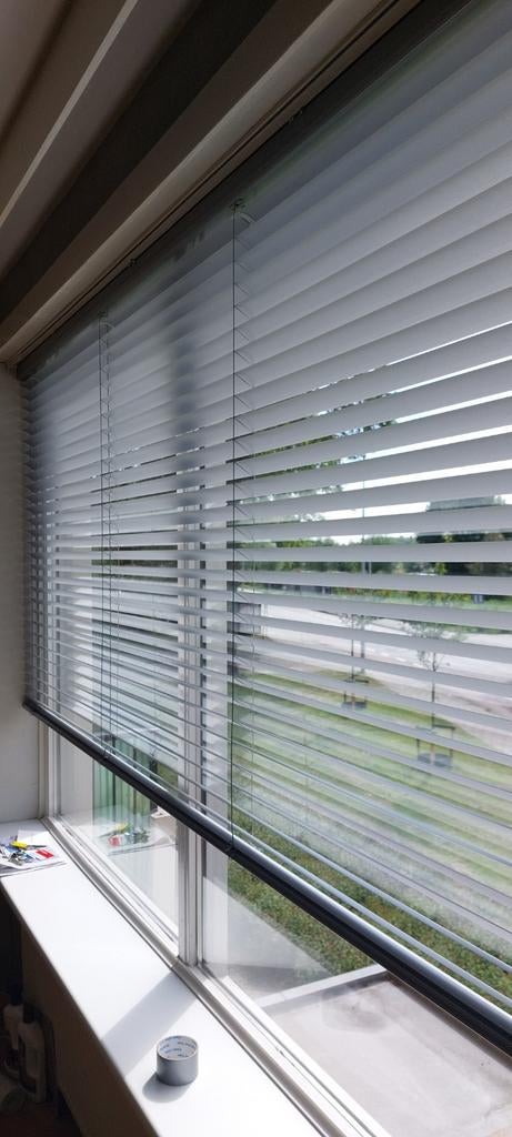 Keurig nette Luxaflex, Huis en Inrichting, Ophalen, Zo goed als nieuw, 200 cm of meer, Grijs