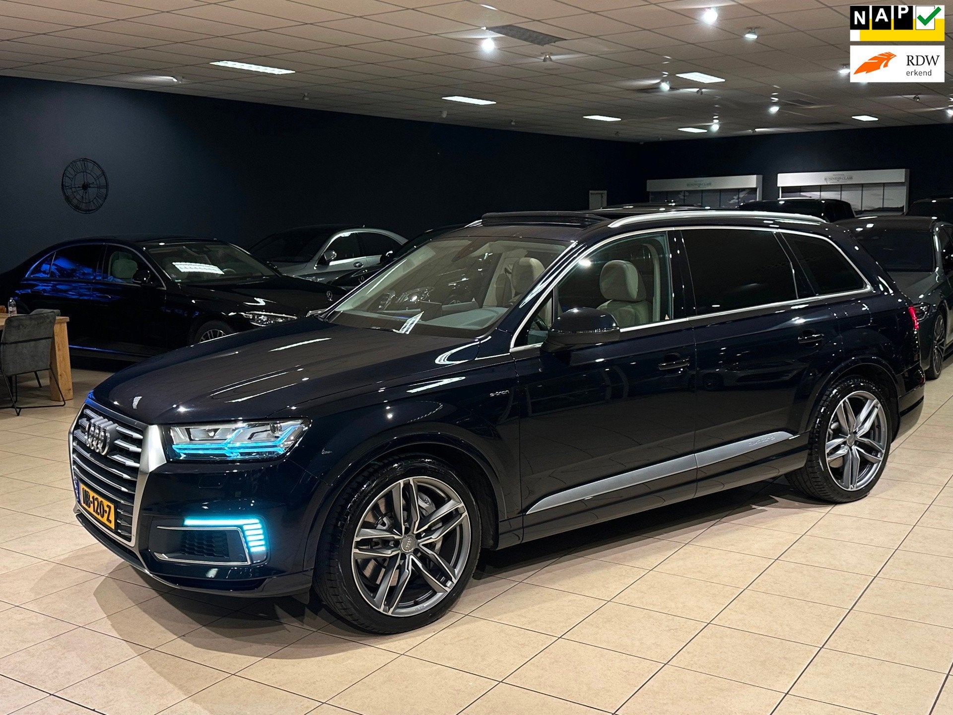 Audi Q7 3.0 TDI e-tron Quattro/TREKHAAK/PANO/MEMORY/BOSE/TOP, Auto's, Audi, Automaat, Gebruikt, 2420 kg, Bedrijf