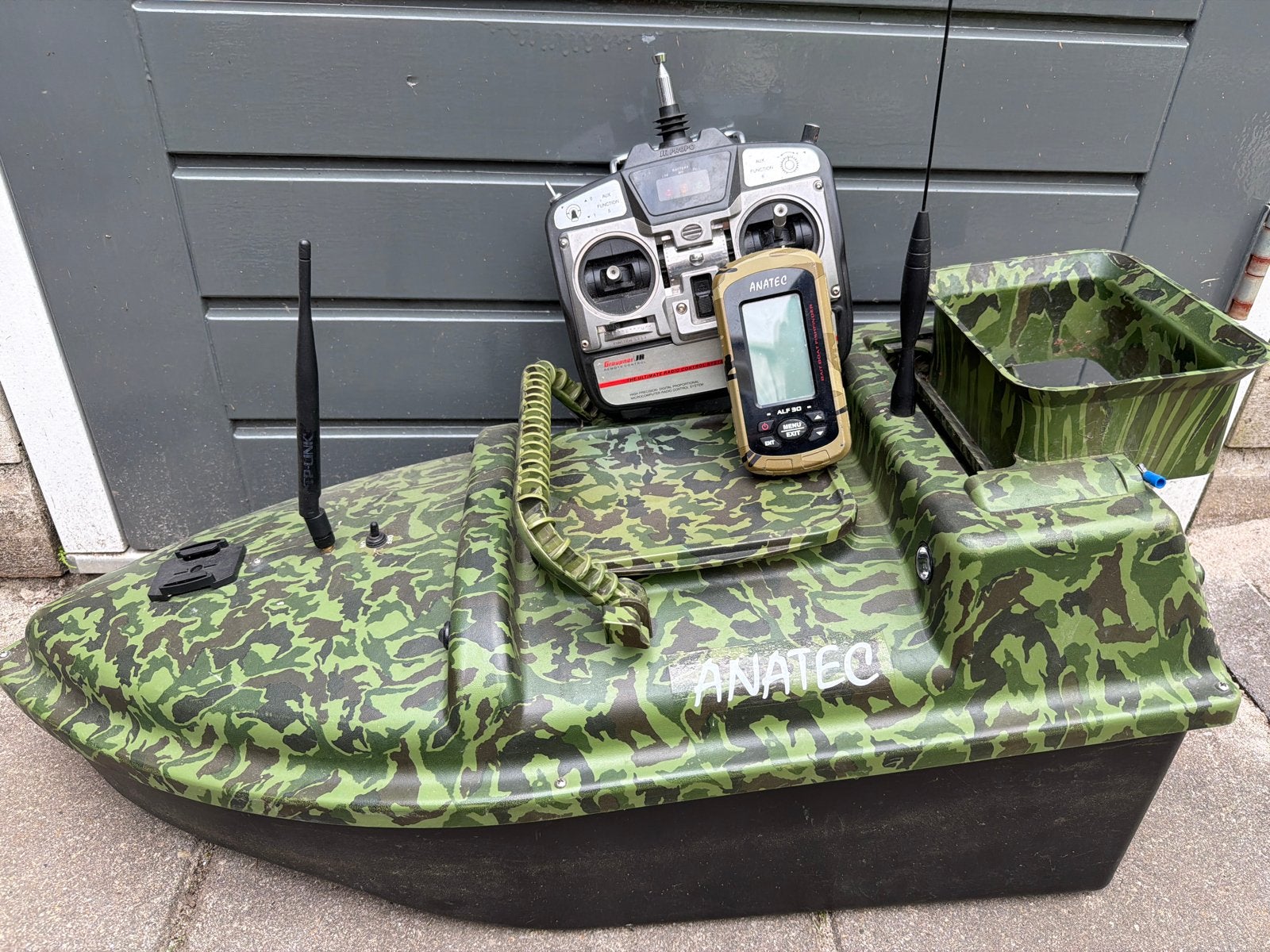 Anatec voerboot met fishfinder DEFECT!, Ophalen, Gebruikt, Overige typen