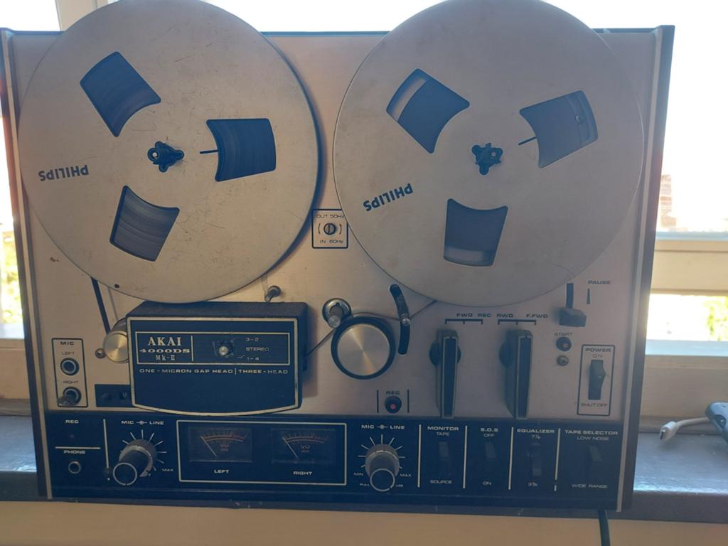 Akai 4000DS MK-II Bandrecorder met Philips banden, Ophalen of Verzenden, Bandrecorder, Met banden