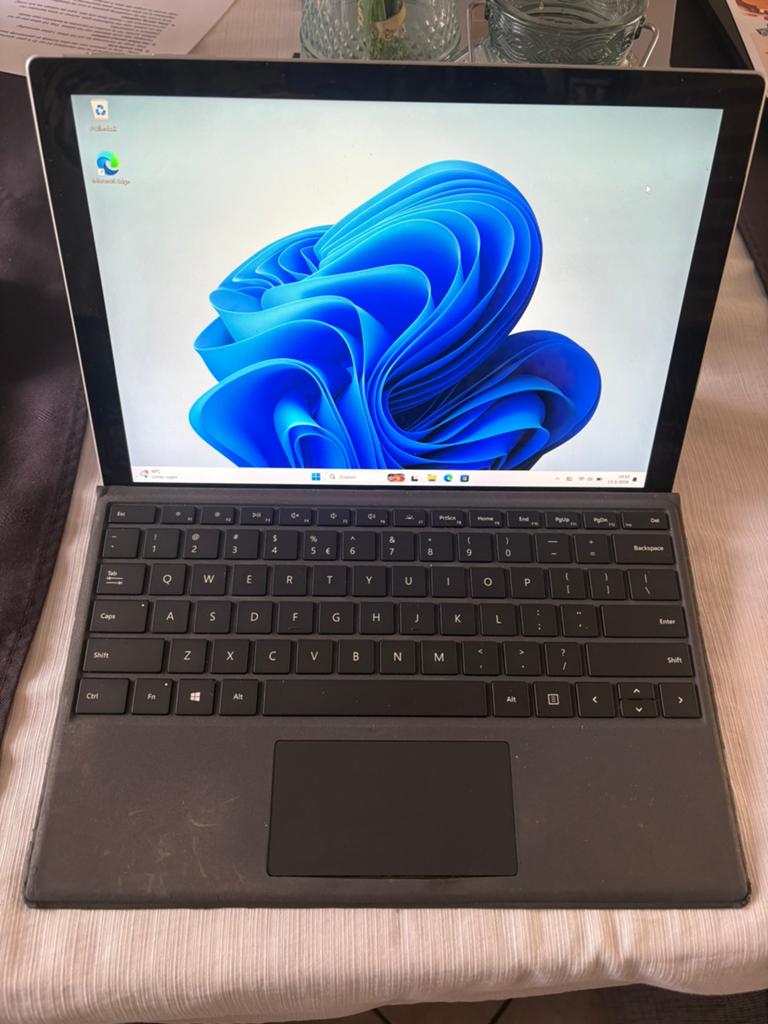 Microsoft Surface pro 7 i5-1035g4 8gb 256gb W11 Incl adapter, Computers en Software, Windows Tablets, Surface pro 7, 12 inch, Ophalen of Verzenden