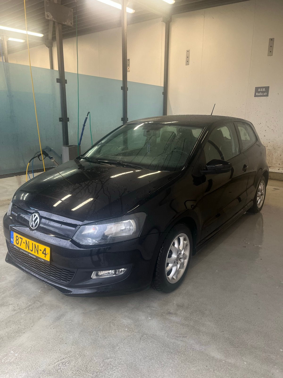 Volkswagen Polo 1.2 TDI 75PK 3D Bluemotion 2010 Zwart, Auto's, Voorwielaandrijving, 74 pk, 1199 cc, 96 €/maand