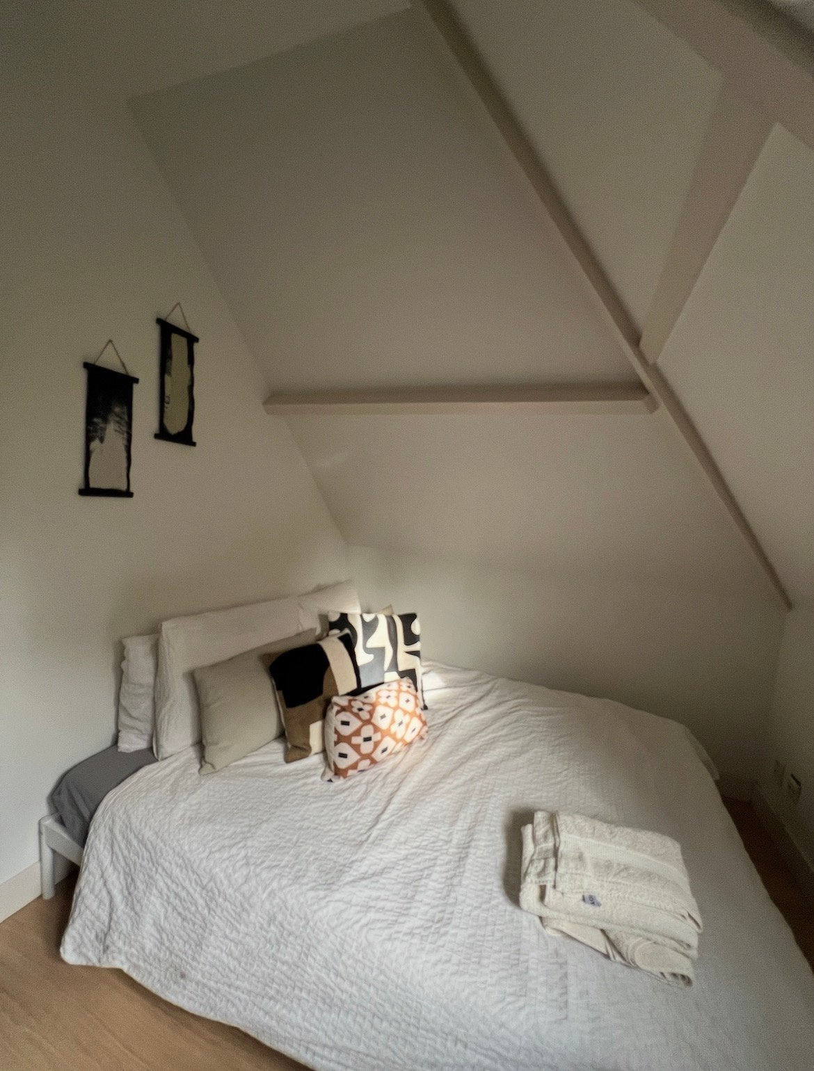 Nieuw IKEA Bed Vevelstad 160 met Åbygda matras, Huis en Inrichting, Ophalen, Wit, Tweepersoons, Zo goed als nieuw