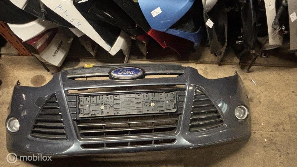 Voorbumper Ford Focus III ('11-'18), Auto-onderdelen, Ophalen, Gebruikt, Ford, Voor