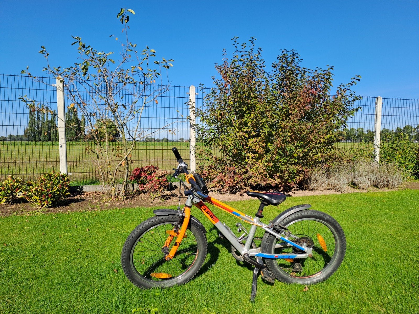Cube Acid 200 Kinderfiets, Ophalen, 16 tot 20 inch, Velgrem, Zo goed als nieuw