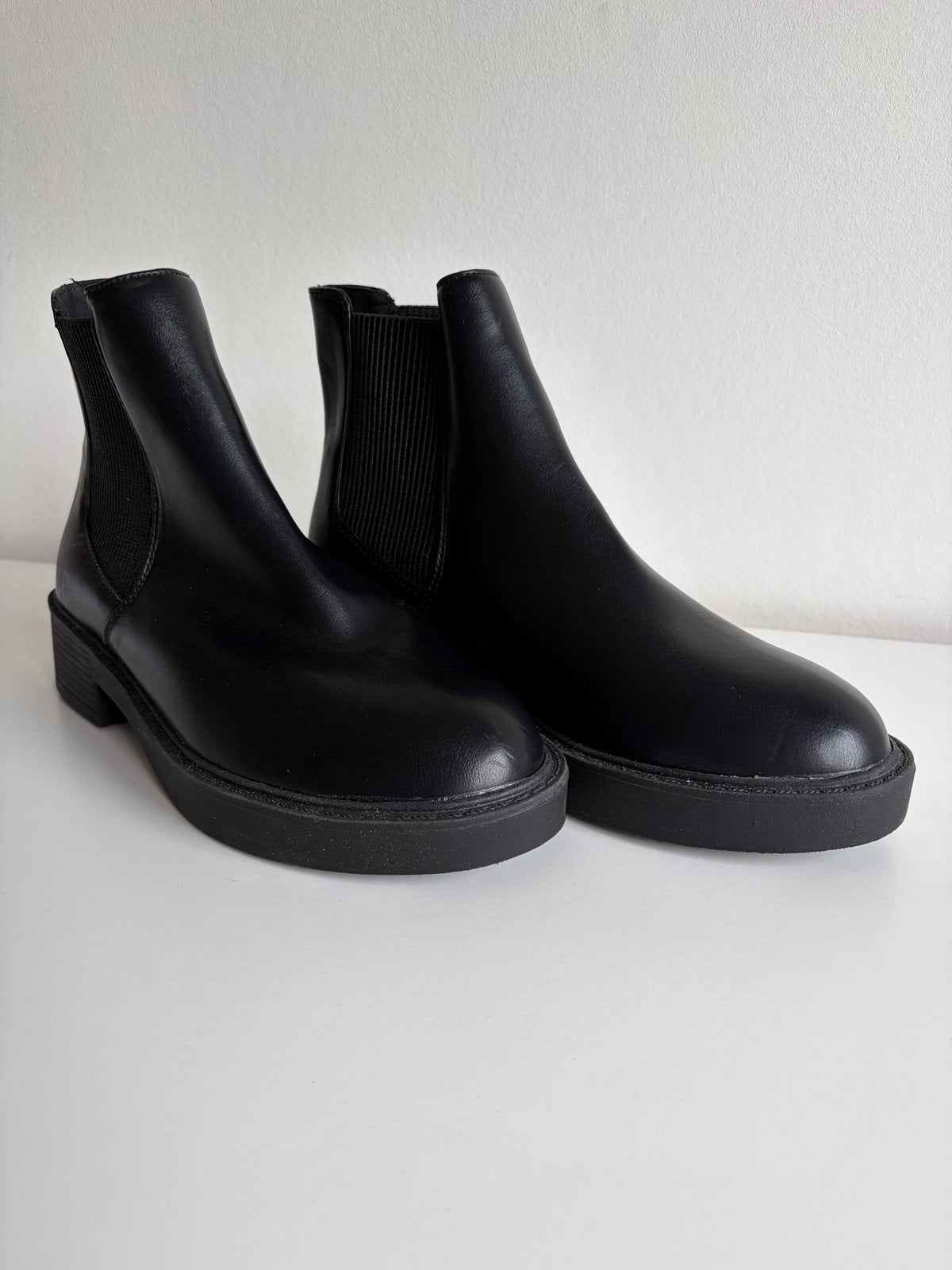 Nieuwe Chelsea boots, maat 38, laag model, Kleding | Dames, Ophalen of Verzenden, Nieuw, Zwart, Lage of Enkellaarzen