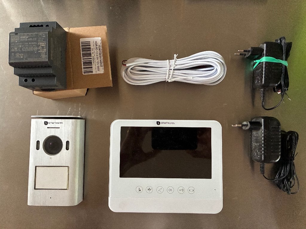 Smartwares video deurintercom set, Ophalen of Verzenden, Ingebouwde camera, Gebruikt, Bedraad