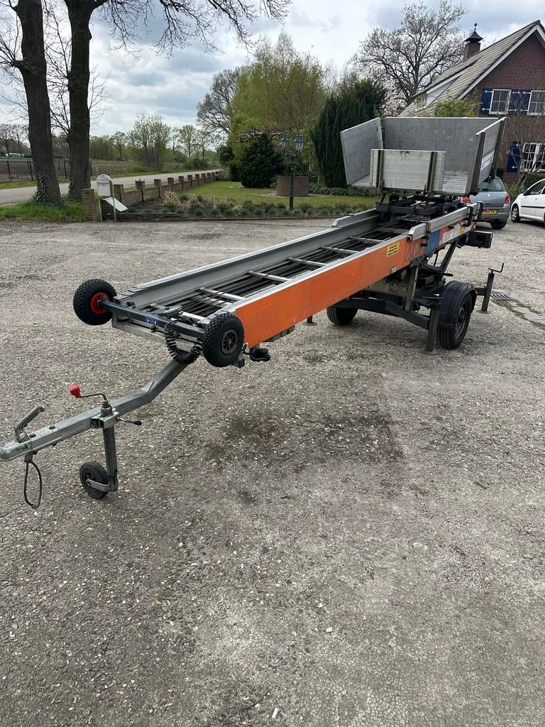 Ladderlift Paus 18 meter bouwjaar 2011, Ophalen, Kraan